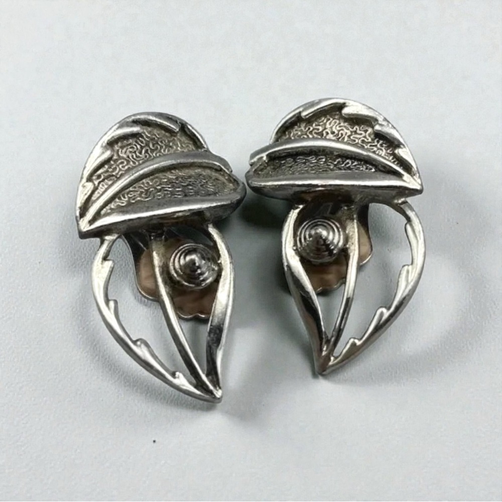 Vintage 1950s Sarah Coventry Silver Tone Windsong Leaf  Earrings